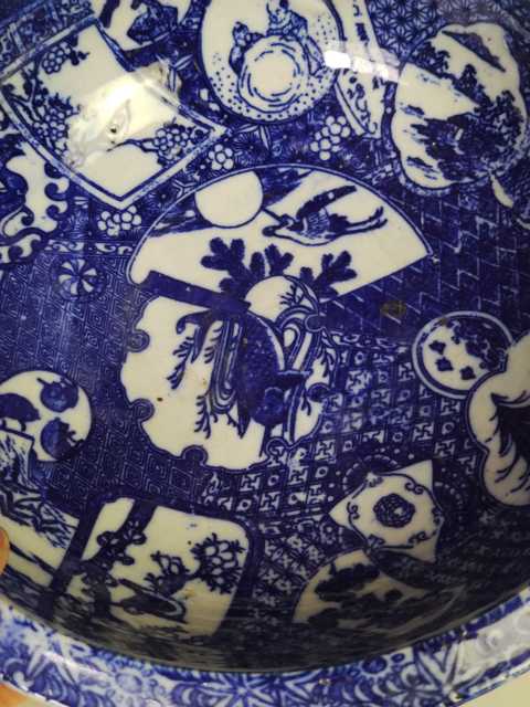 古玩陶瓷清代青花人物花鳥紋盆拍賣，當前價格300元