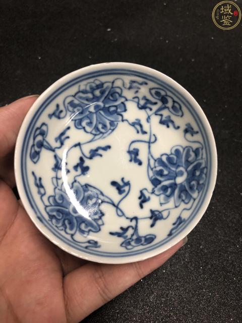 古玩陶瓷一對大清光緒年製官窯本朝款青花纏枝花卉筆添拍賣，當前價格2980元