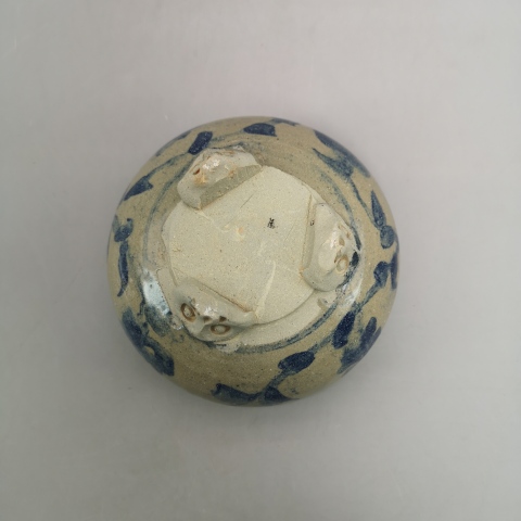 古玩陶瓷明代花卉纏枝青花爐拍賣，當前價格3980元