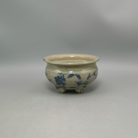 古玩陶瓷明代花卉纏枝青花爐拍賣，當前價格3980元