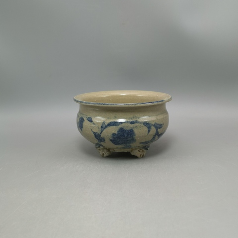 古玩陶瓷明代花卉纏枝青花爐拍賣，當前價格3980元