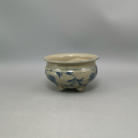 古玩陶瓷明代花卉纏枝青花爐拍賣，當前價格3980元