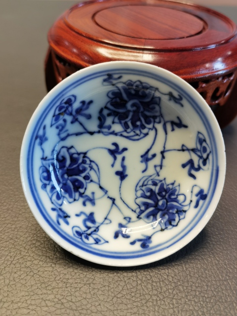 古玩陶瓷大清光緒年製本朝官窯款青花纏枝花卉紋筆添拍賣，當前價格780元