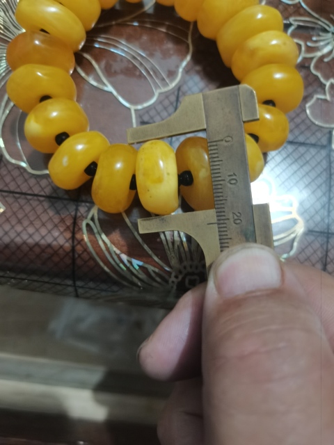 古玩玉器蜜蠟重量58克。拍賣,當(dāng)前價(jià)格8999元