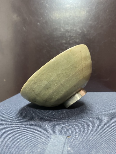 古玩陶瓷元龍泉青瓷刻仰蓮紋茶盞拍賣,當前價格6500元
