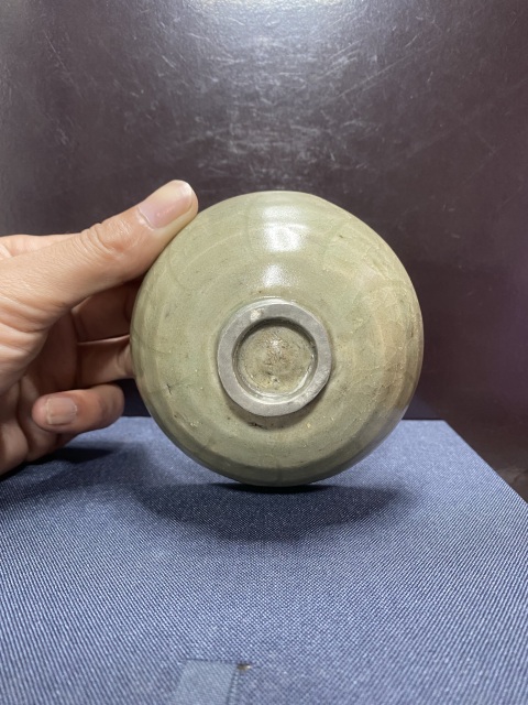 古玩陶瓷元龍泉青瓷刻仰蓮紋茶盞拍賣,當前價格6500元