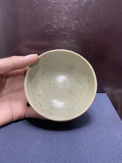 古玩陶瓷元龍泉青瓷刻仰蓮紋茶盞拍賣,當前價格6500元