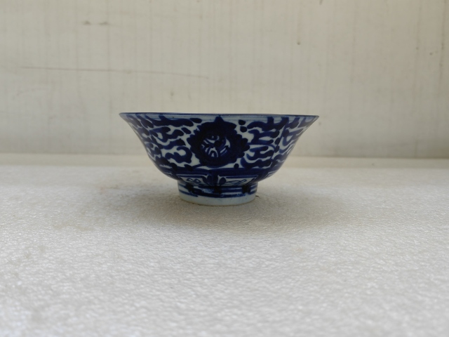 古玩陶瓷青花花卉紋鳳眼碗拍賣,當前價格398元