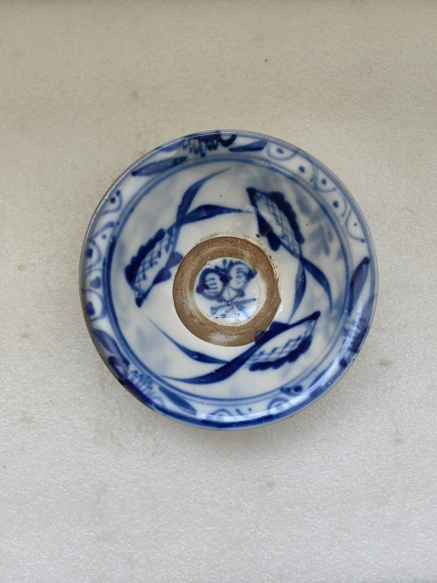 古玩陶瓷青花三魚花卉紋撇口碗拍賣,當前價格450元