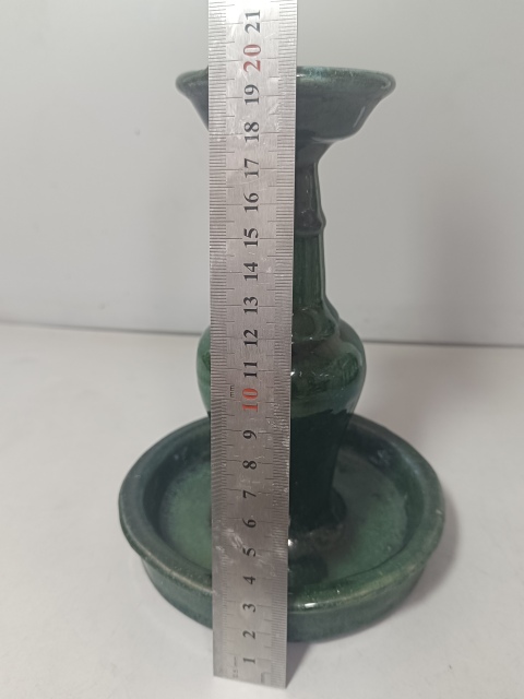 古玩陶瓷綠釉大燈臺拍賣，當前價格180元