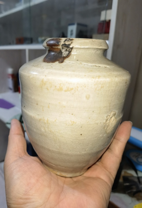 古玩陶瓷龍泉窯青白釉點褐彩罐拍賣，當前價格400元