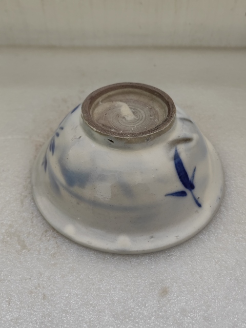 古玩陶瓷青花三魚花卉紋撇口碗拍賣,當前價格550元