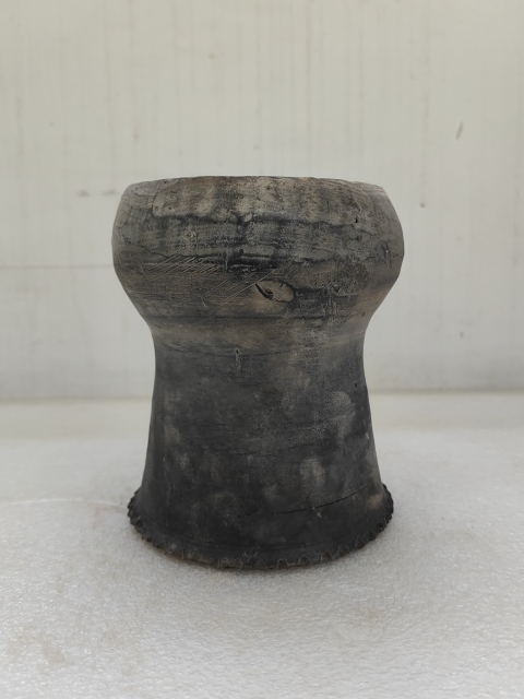 古玩陶瓷黑陶花觚拍賣，當前價格580元