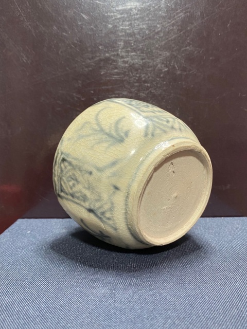 古玩陶瓷明青花開(kāi)光花卉紋瓜棱罐拍賣，當(dāng)前價(jià)格3500元