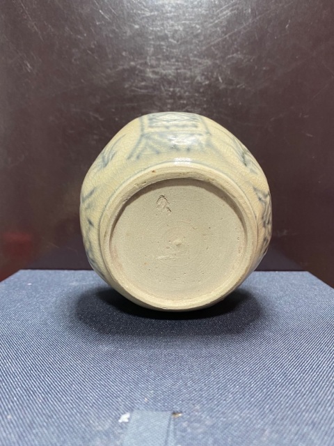 古玩陶瓷明青花開(kāi)光花卉紋瓜棱罐拍賣，當(dāng)前價(jià)格3500元