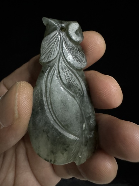 古玩玉器清代，豆莢玉佩（珠博入盒）拍賣，當前價格960元