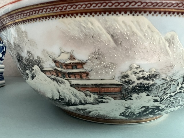 古玩陶瓷余文鑲雪景粉彩山水紋蓋盒拍賣，當前價格46000元