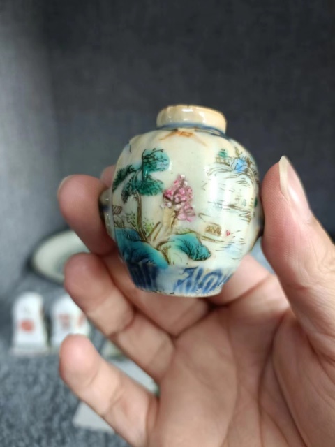 古玩陶瓷乾隆青花粉彩山水紋水盂拍賣,當前價格2600元
