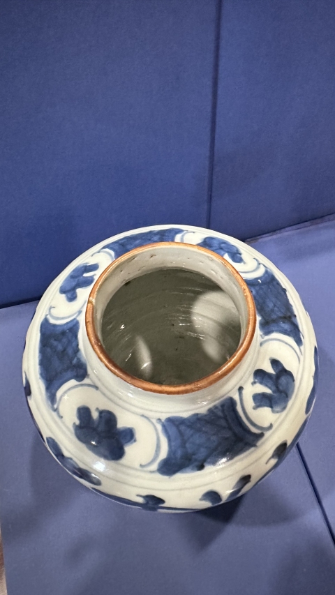 古玩陶瓷明天啟青花纏枝花卉紋蓋罐拍賣，當前價格7999元