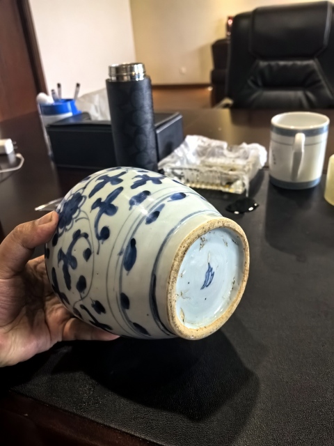 古玩陶瓷明天啟青花纏枝花卉紋蓋罐拍賣，當前價格7999元