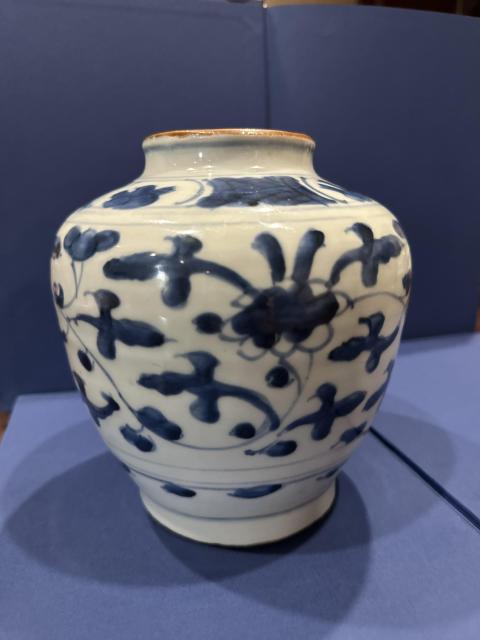古玩陶瓷明天啟青花纏枝花卉紋蓋罐拍賣，當前價格7999元