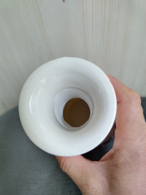 古玩陶瓷德化窯白釉瓶拍賣,當(dāng)前價格1800元