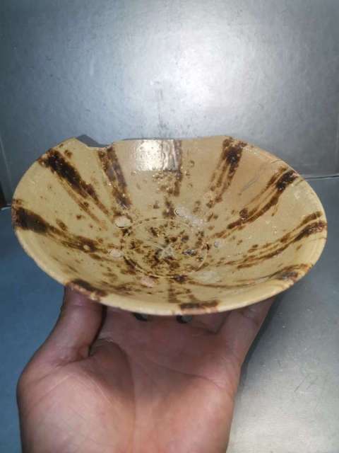 古玩陶瓷宣州窯點彩大碗拍賣,當前價格3200元