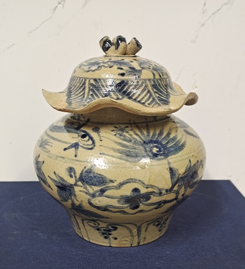 古玩陶瓷元末明初青花花卉紋將軍蓋罐拍賣，當前價格8888元