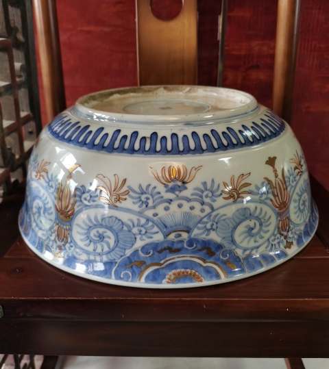 古玩陶瓷【精品】晚清民國青花加彩人物花卉盆拍賣，當前價格1816元