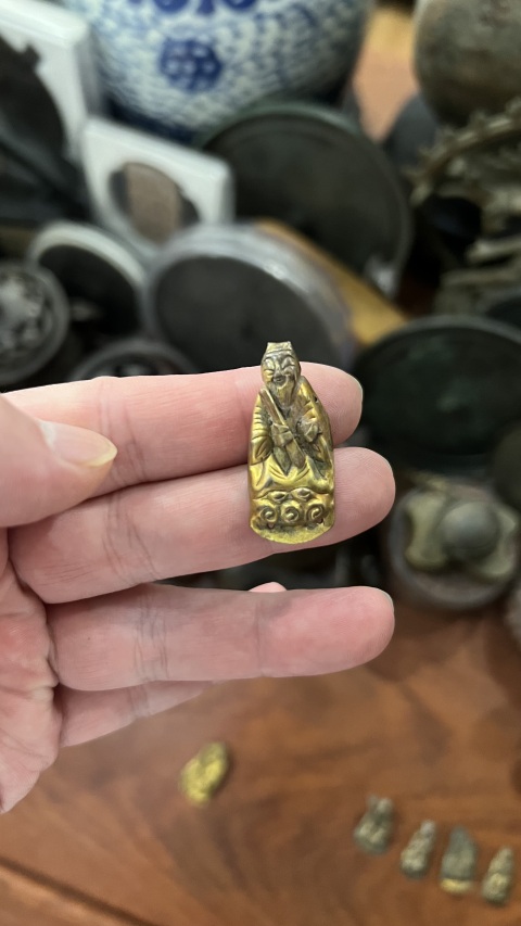 古玩雜項清代鎏金帽飾拍賣,當前價格199元
