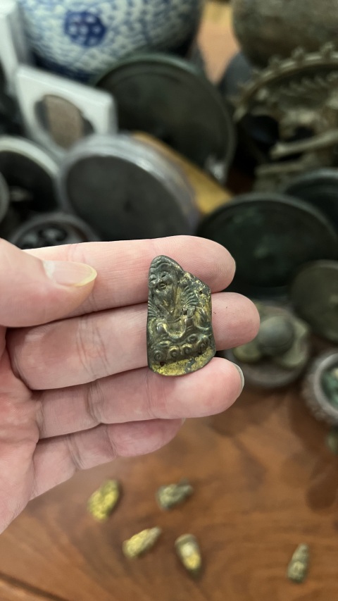 古玩雜項清代鎏金帽飾拍賣,當前價格199元