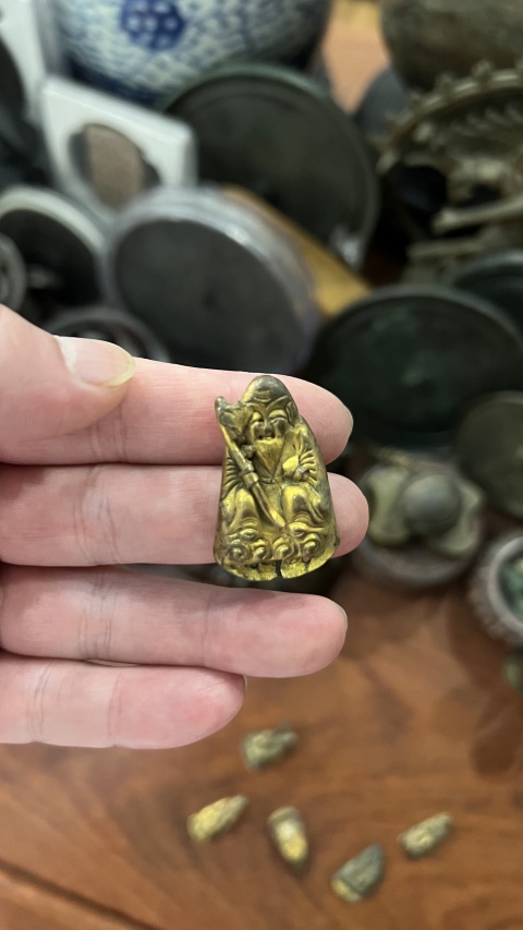 古玩雜項清代鎏金帽飾拍賣,當前價格199元