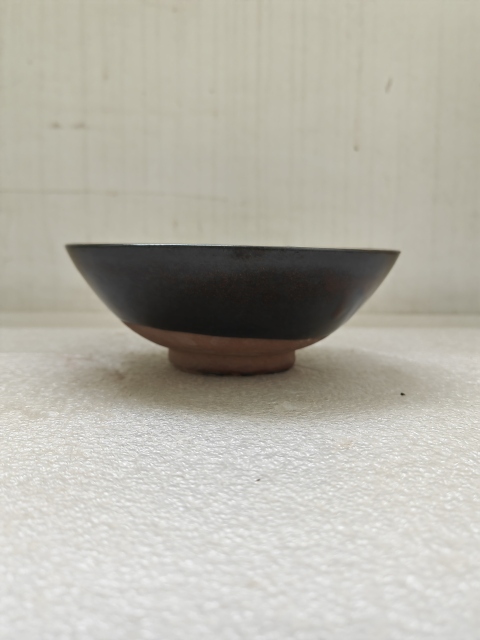 古玩陶瓷澀圈圈足疊燒工藝褐釉碗拍賣，當(dāng)前價(jià)格220元