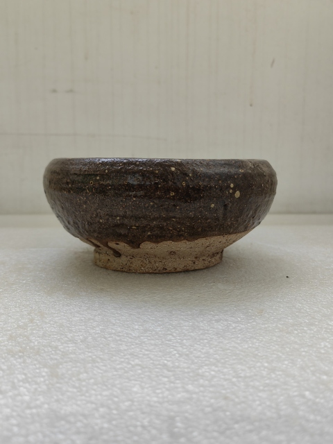 古玩陶瓷褐釉香爐拍賣，當前價格580元