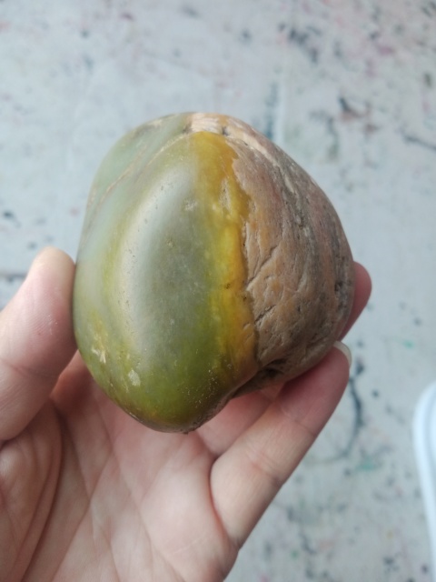 古玩玉器和田籽料原石2塊拍賣(mài),當(dāng)前價(jià)格777元