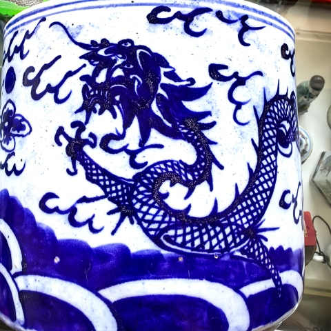 古玩陶瓷龍紋青花圈足筒式香爐拍賣，當前價格3800元