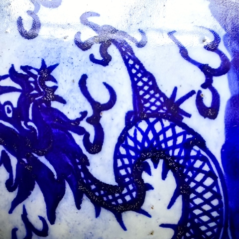 古玩陶瓷龍紋青花圈足筒式香爐拍賣，當前價格3800元