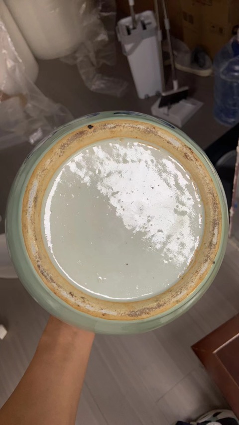 古玩陶瓷清中期 冬青釉青花加白童子折桂圖西瓜罐拍賣,當前價格2580元