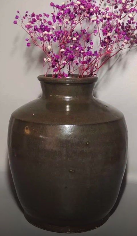古玩陶瓷清早期褐釉大罐拍賣,當前價格200元
