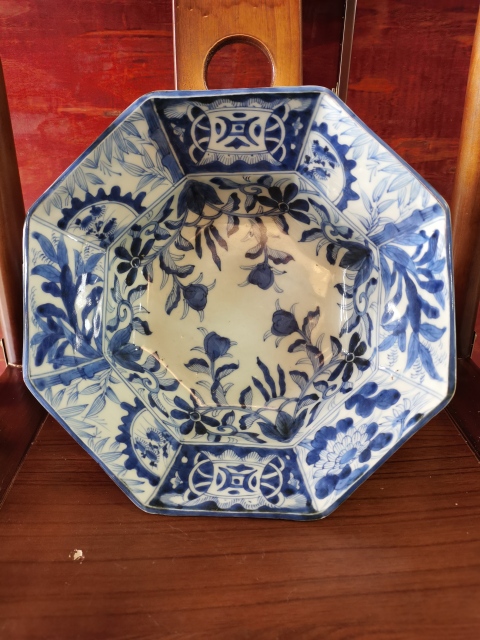 古玩陶瓷【八方大碗】晚清民國花卉紋青花碗拍賣,當前價格2000元