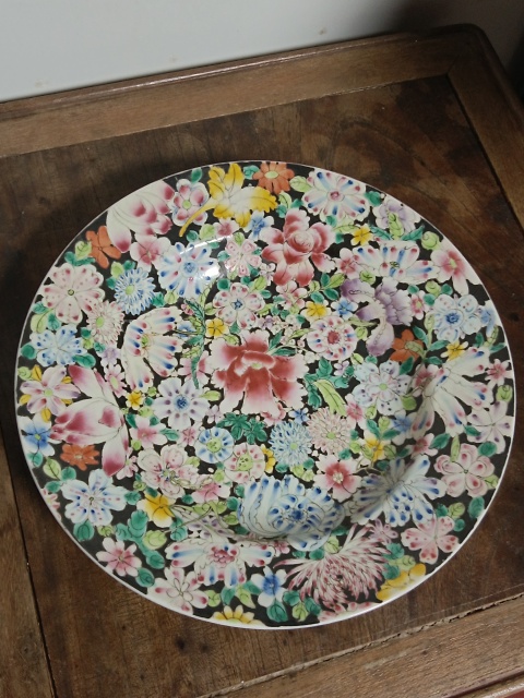 古玩陶瓷民國粉彩百花不落地紋折沿盤（大尺寸）拍賣，當前價格3200元