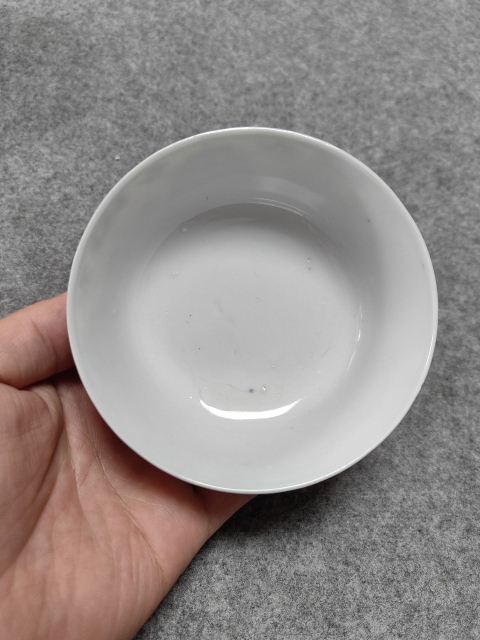 古玩陶瓷清晚期-青花纏枝花紋碗拍賣,當前價格2700元
