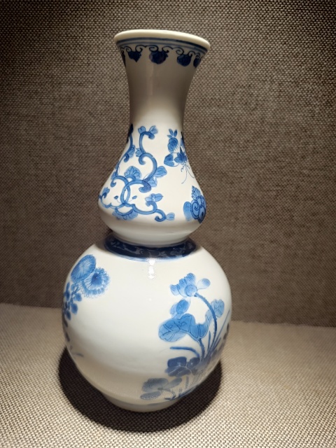 古玩陶瓷花卉紋青花葫蘆瓶拍賣，當前價格8800元