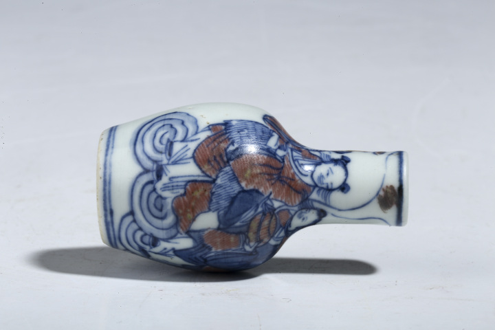 古玩陶瓷清道光·青花釉里紅合和二仙人物紋鼻煙壺拍賣,當(dāng)前價(jià)格1764元
