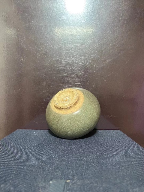 古玩陶瓷明龍泉青瓷蘋果尊拍賣，當前價格5500元
