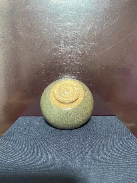 古玩陶瓷明龍泉青瓷蘋果尊拍賣，當前價格5500元