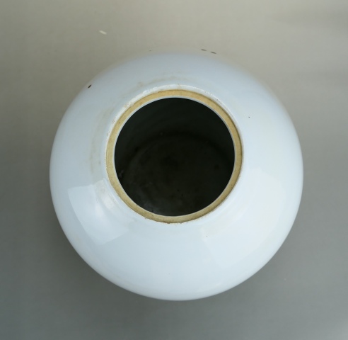 古玩陶瓷清代.甜白釉紫斑紋茶葉罐拍賣，當前價格1900元