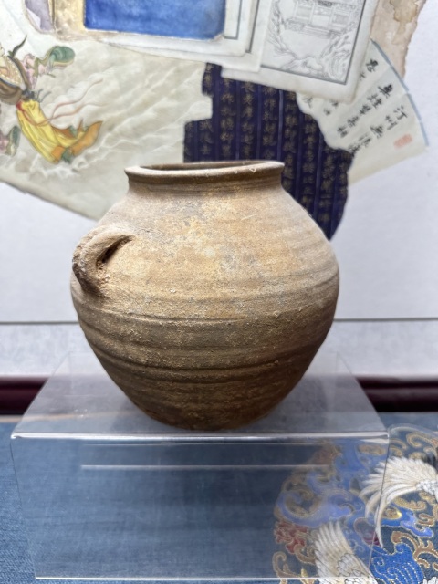 古玩陶瓷漢代精品旋紋雙系罐 南京博物館同款拍賣,當前價格1088元