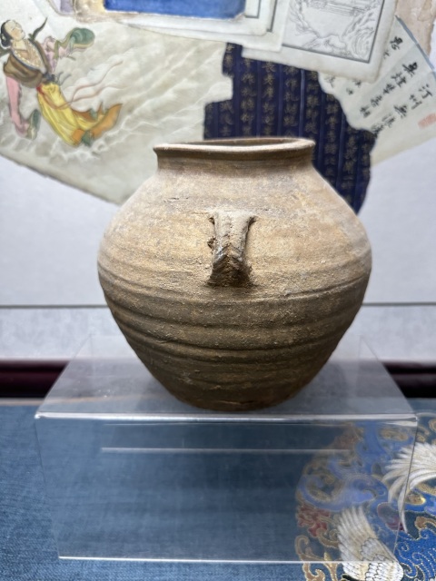 古玩陶瓷漢代精品旋紋雙系罐 南京博物館同款拍賣,當前價格1088元