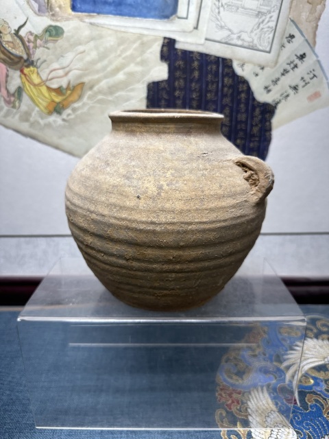 古玩陶瓷漢代精品旋紋雙系罐 南京博物館同款拍賣,當前價格1088元